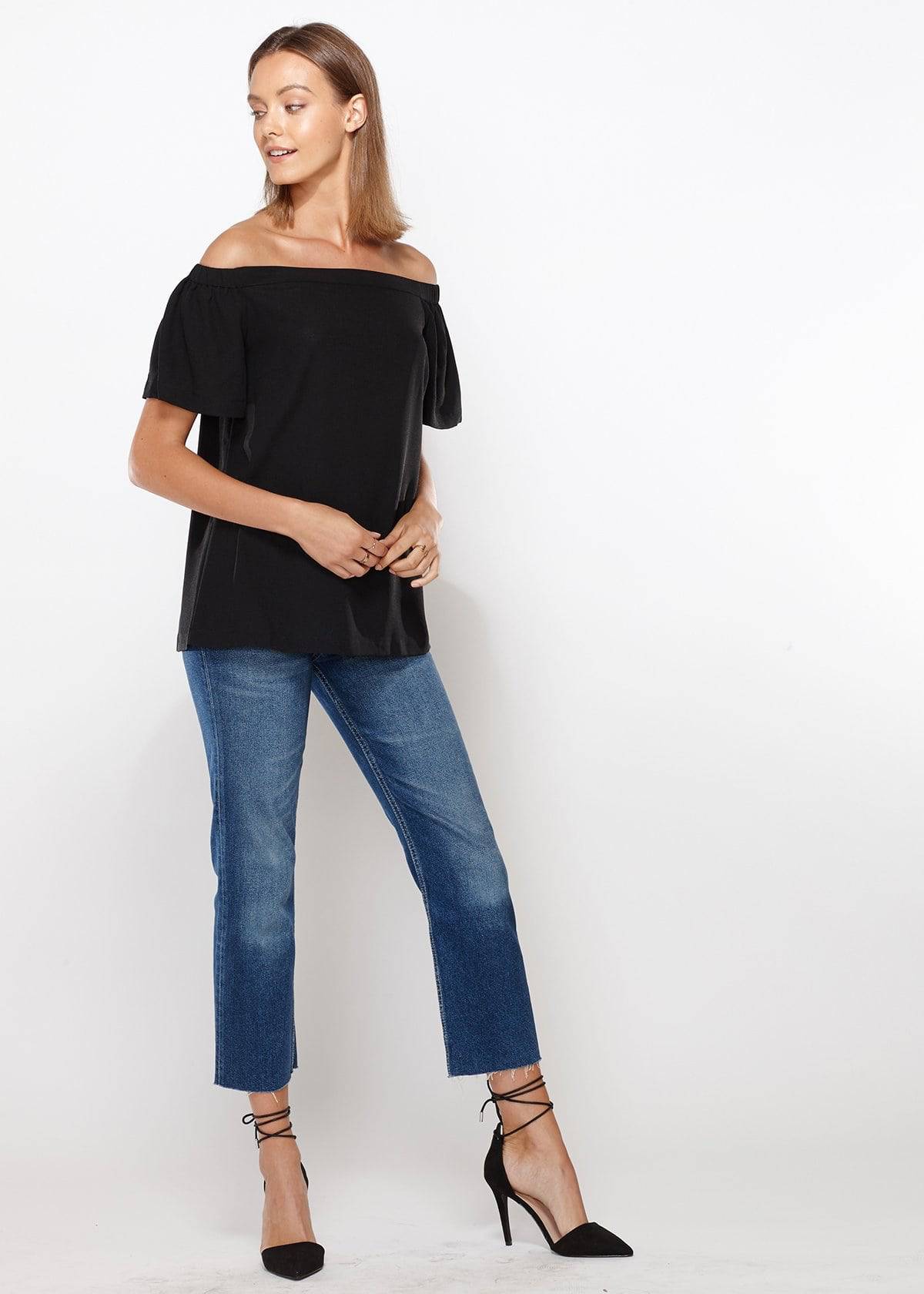 Women's Off Shoulder Top In Black