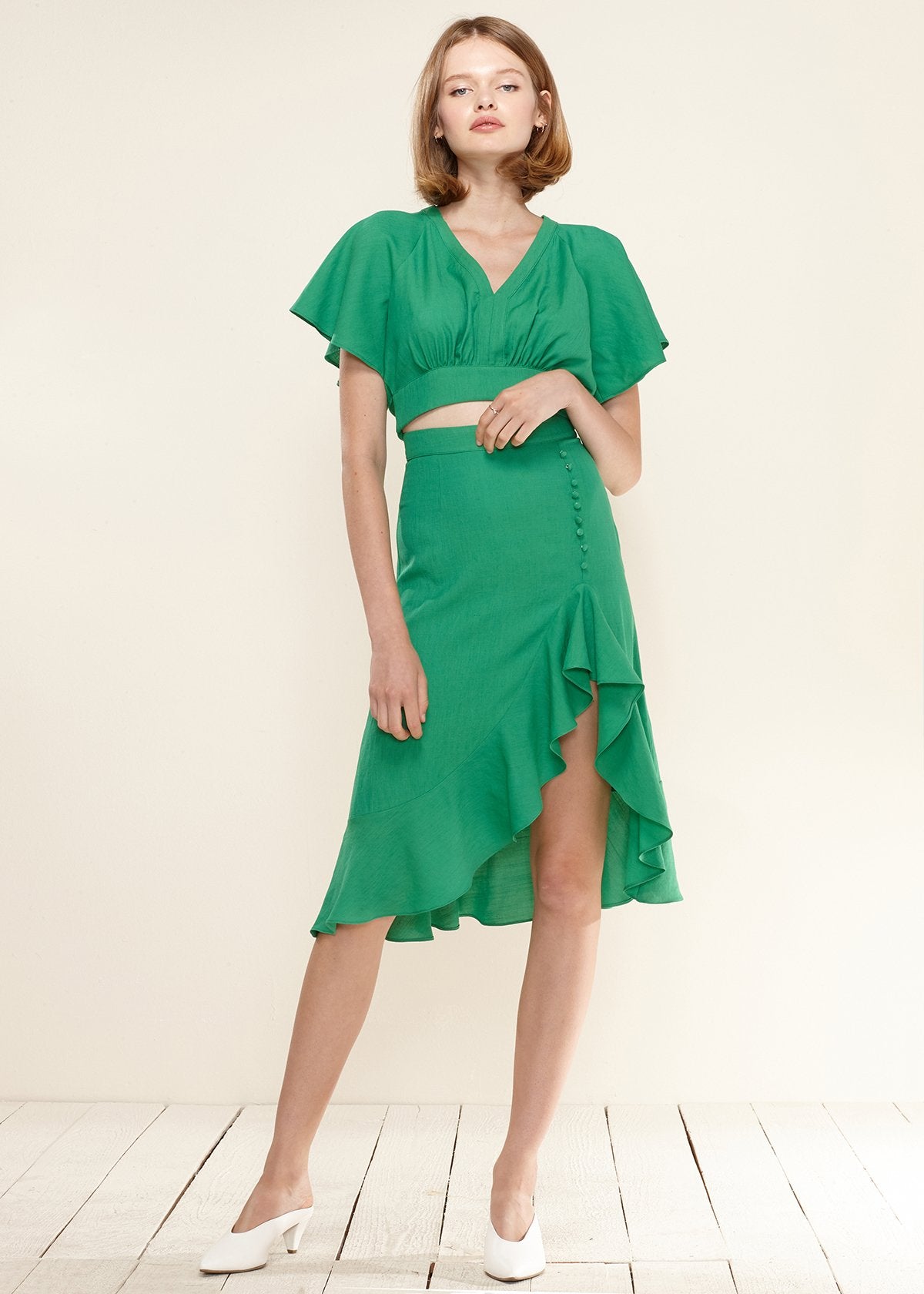 Women's Asymmetrical Hem Button Front Skirt in Kelly Green