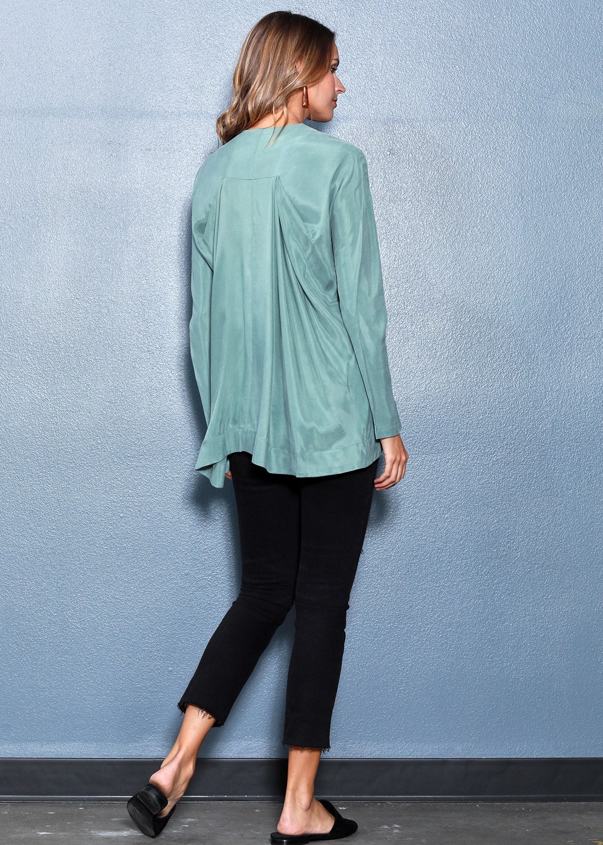 Women's Crewneck Hi-lo Top In Sage