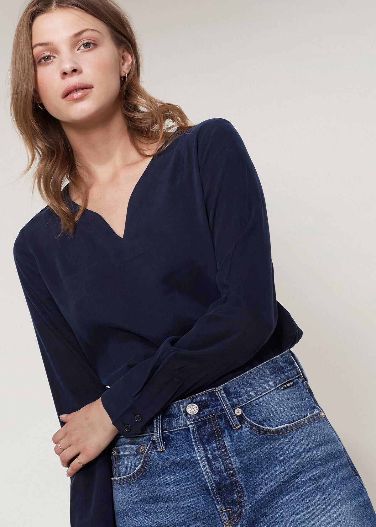 Women's Round Split Neck Hi-Lo Top