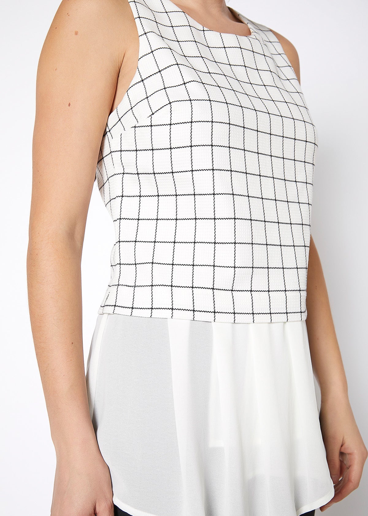 Women's Sleeveless Top In Square Jacquard